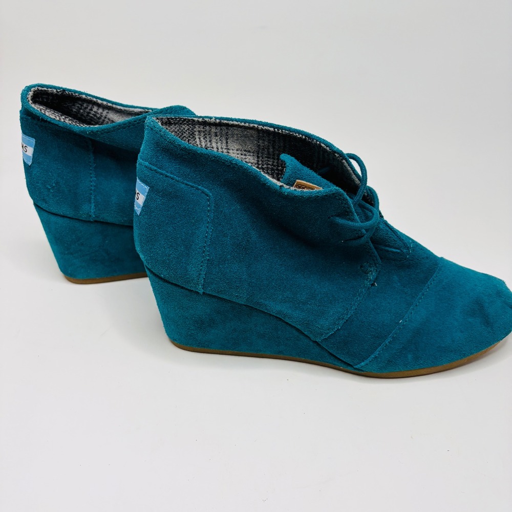 TOMS Desert Wedge Booties Teal Suede Lace Up Flannel Lined Womens 10